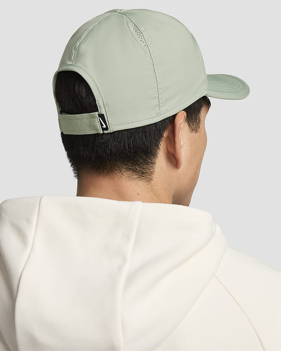 Nike Dri FIT Club Unstructured Featherlight Cap